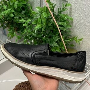 Flexi Black Women's Slip-On Loafers